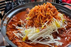 매콤한 중독성으로 입맛을 사로잡는 서울 닭발 잘하는 맛집 5
