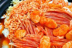 눈앞에서 보글보글 끓이며 입맛을 자극하는 전국 즉석떡볶이 맛집 5곳
