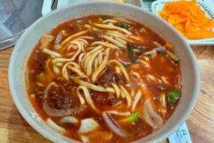 오래된 골목에서 만나는 진짜 맛, 전국 전통시장 맛집 5곳