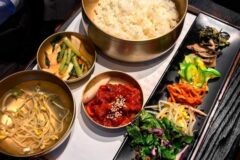 다양한 재료와 조화로운 맛을 즐길 수 있는 비빔밥 맛집 5곳